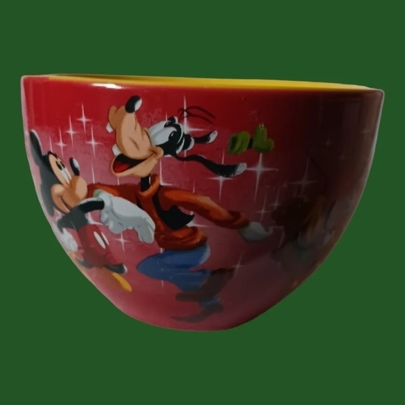 Disney and friends oversized mug red / yellow - Picture 2 of 6